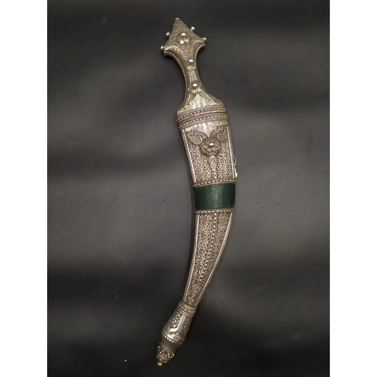 Antique Arms & Armours