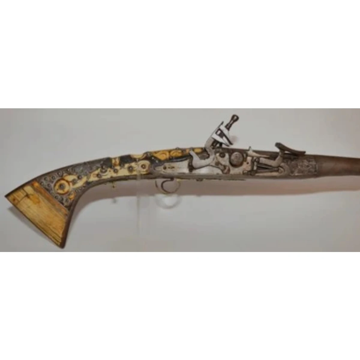 BEAUTIFUL "MUKAHLA" IN MOROCCAN FLINT